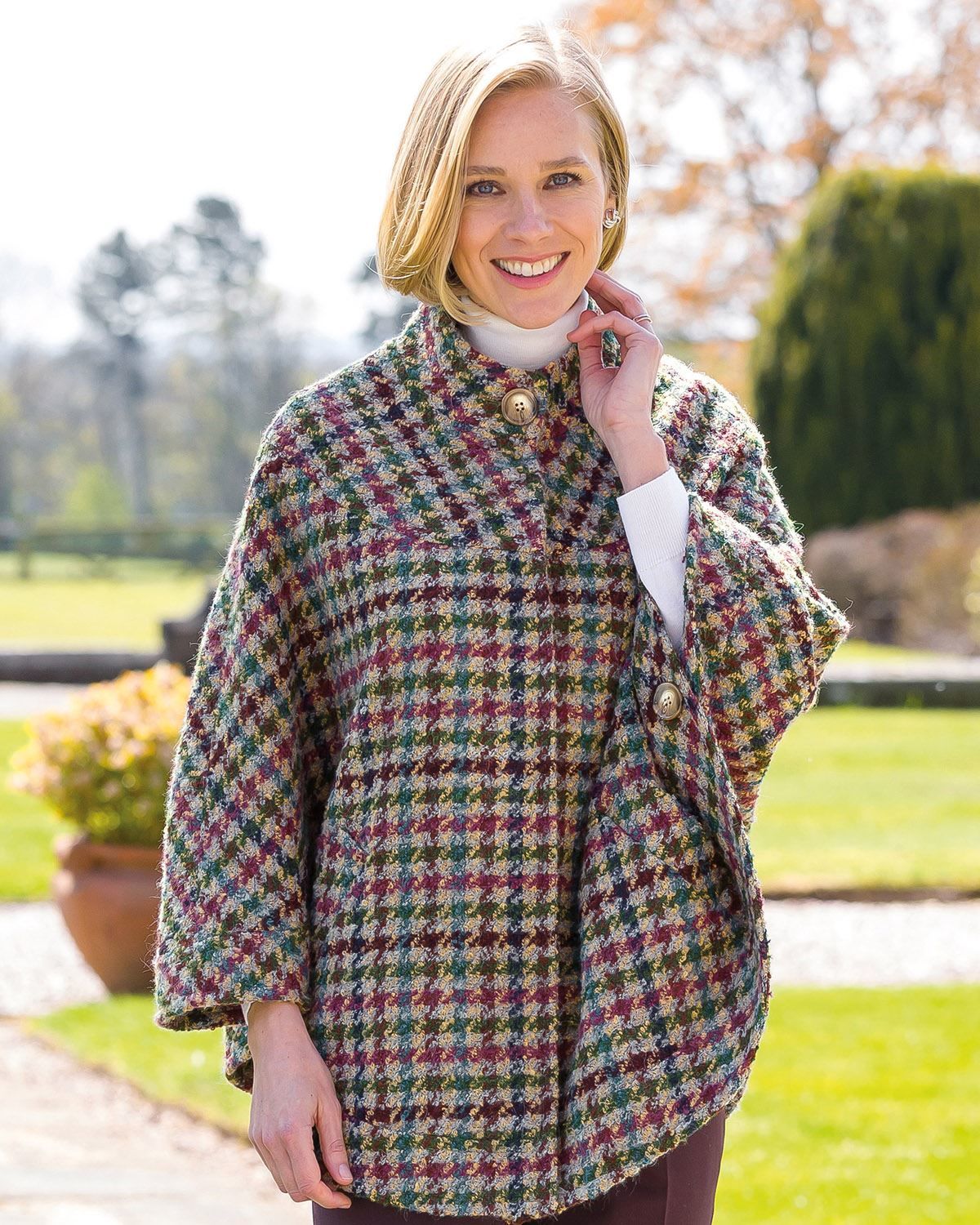 Burton Ladies Tweed Cape. Ladies Checked Cape Sizes S XXL